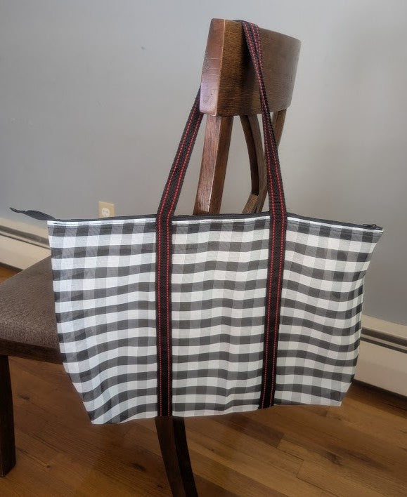 KA-TSI BAG NO.6 茄芷袋(BLACK & WHITE CHECKERED WITH ZIPPER/SOFT HANDLE)